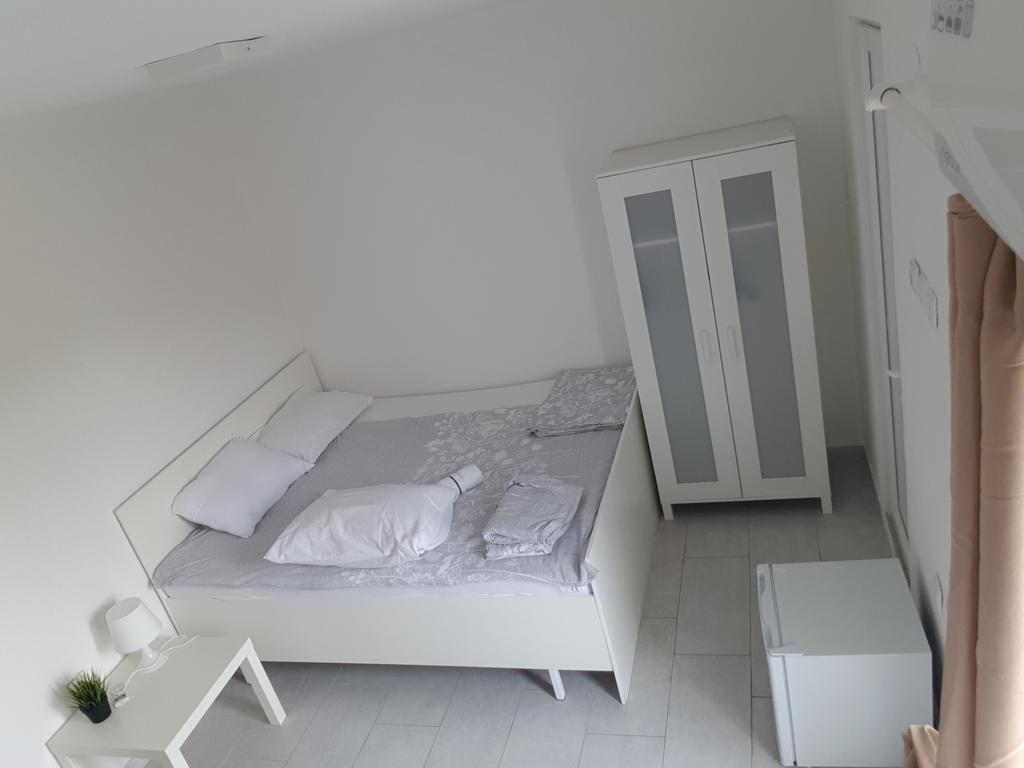 In Villa Guesthouse Sutomore Bagian luar foto