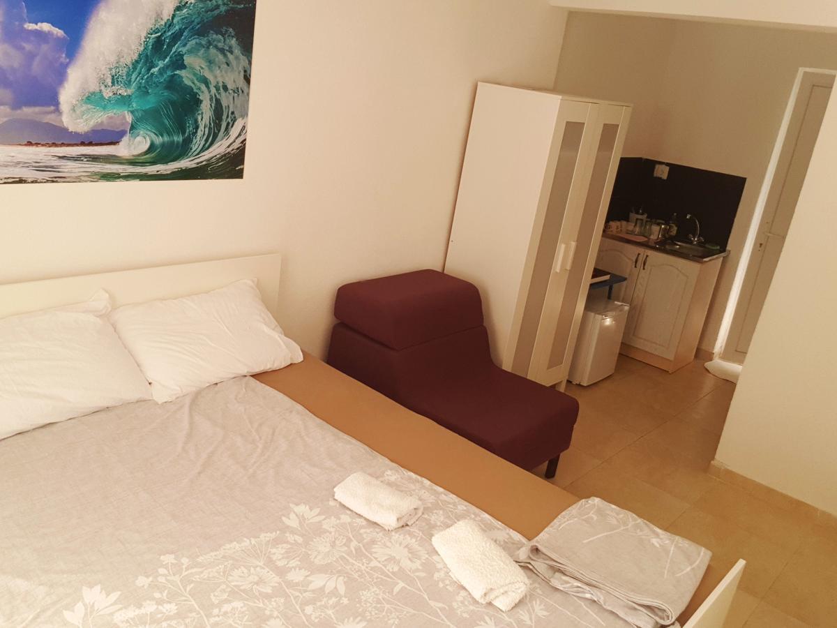 In Villa Guesthouse Sutomore Bagian luar foto